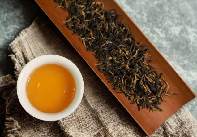 hong-tra-shan-tuyet-ilota