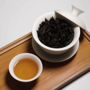 nham-tra-vu-di-nham-van-tu-vach-da-dai-hong-bao