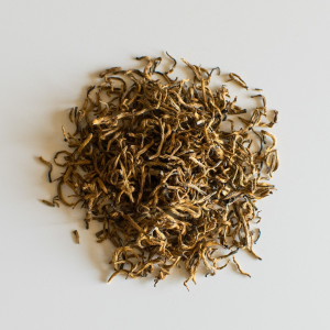 kim-tuan-mai-tu-bup-non-den-thuong-pham-hong-tra