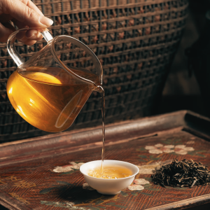 kim-tuan-mai-tu-bup-non-den-thuong-pham-hong-tra