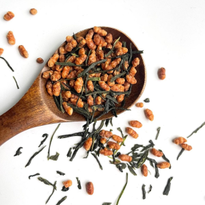 hojicha-genmaicha-su-sang-tao-trong-tung-hat-gao