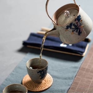 kintsugi-khi-vet-nut-tro-thanh-nghe-thuat