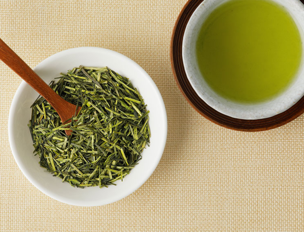 kukicha-tra-canh-nguoi-nhat-bien-phe-pham-ra-dac-san
