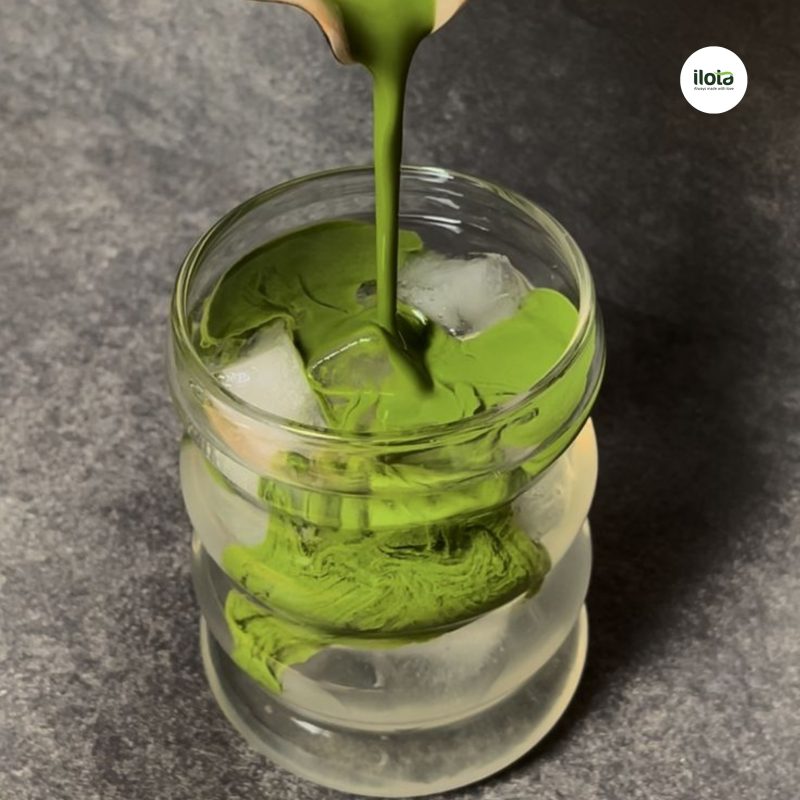 cach-pha-matcha-nuoc-dua