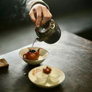 uong-tra-noi-gi-4-cau-than-chu-dung-nguoi-dung-gu