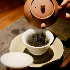 uong-tra-noi-gi-4-cau-than-chu-dung-nguoi-dung-gu