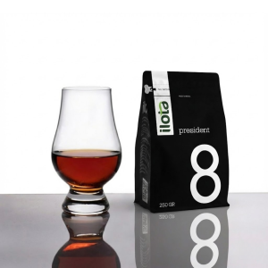 chon-ly-ca-phe-hinh-nhu-ly-ruou-vang