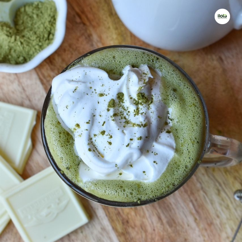 cach-pha-matcha-socola-trang-coc