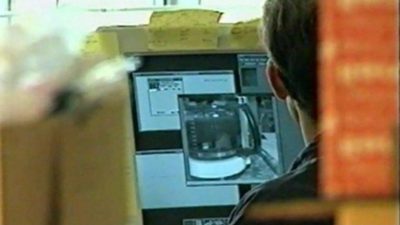 webcam-dau-tien-tren-the-gioi-ra-doi-de-canh-ca-phe