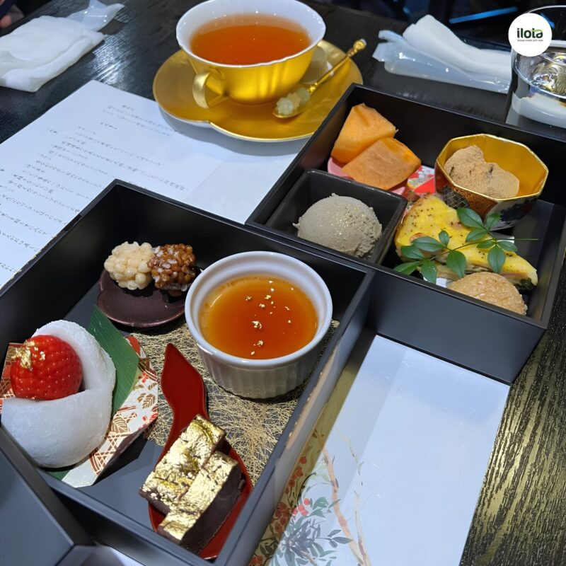 tra-boc-vang-thu-choi-vuong-gia-hay-ruoc-hoa