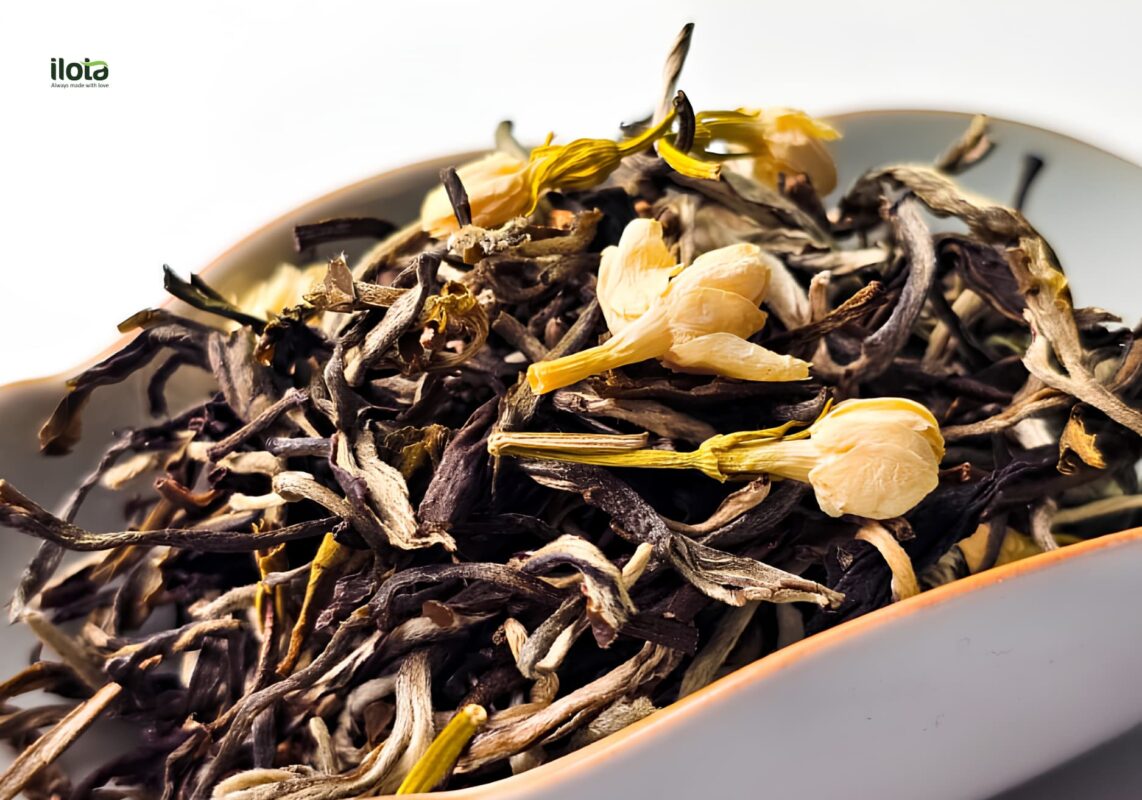 oolong-huong-nhai-va-tra-xanh-nhai