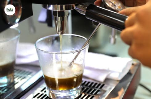 lop-bot-tren-tra-pha-may-co-giong-crema-espresso